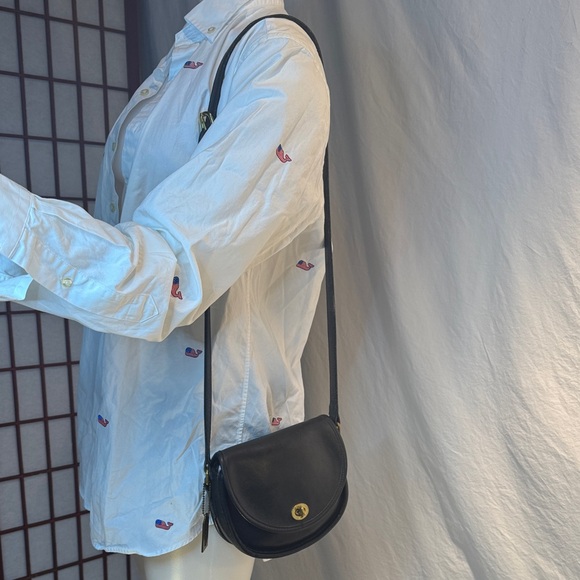 Coach vintage Black Leather Crossbody Bag - Picture 3 of 16